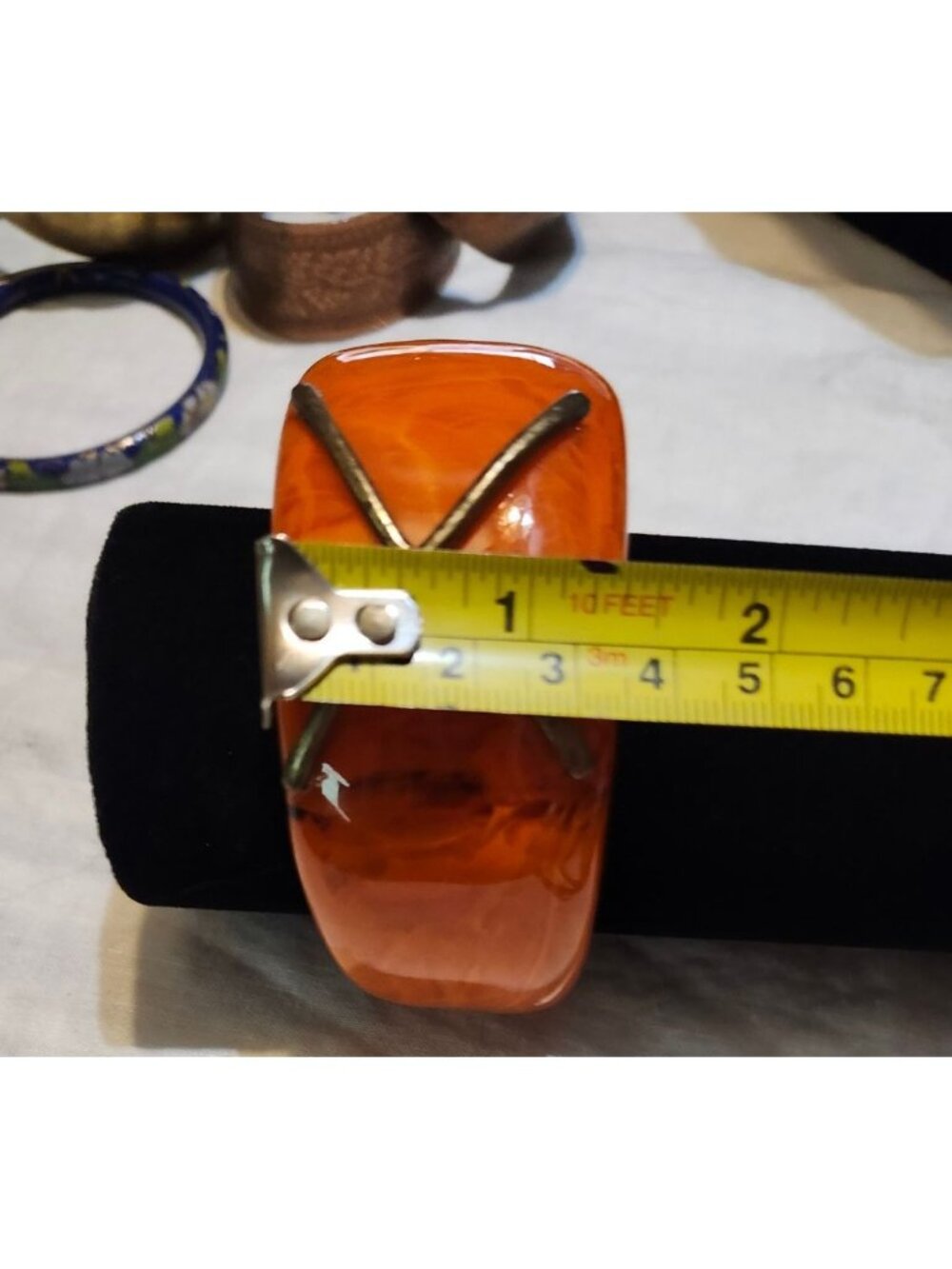 Swirled Orange Acrylic Bangle Crossed Brass Detail Bold Retro Design - Picture 3 of 6